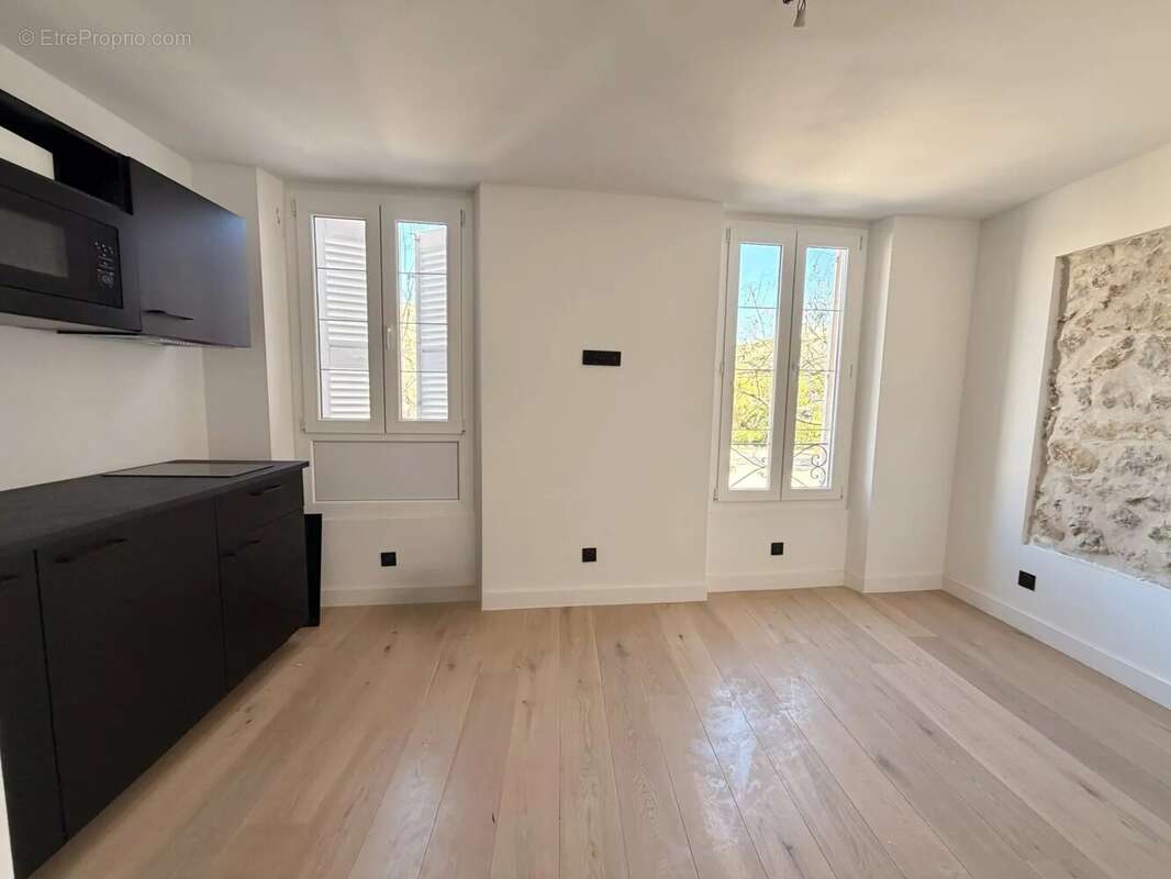 Studio Coeur de Vieille Ville Rénové - photo 8