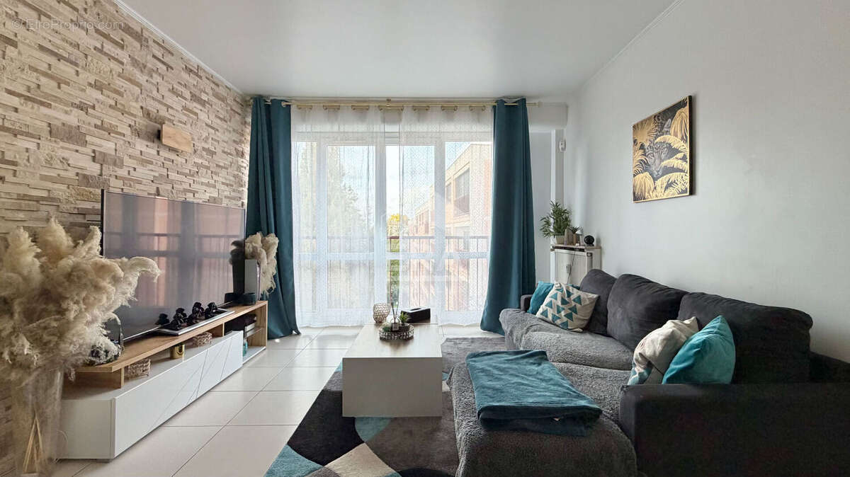 Appartement à CORBEIL-ESSONNES