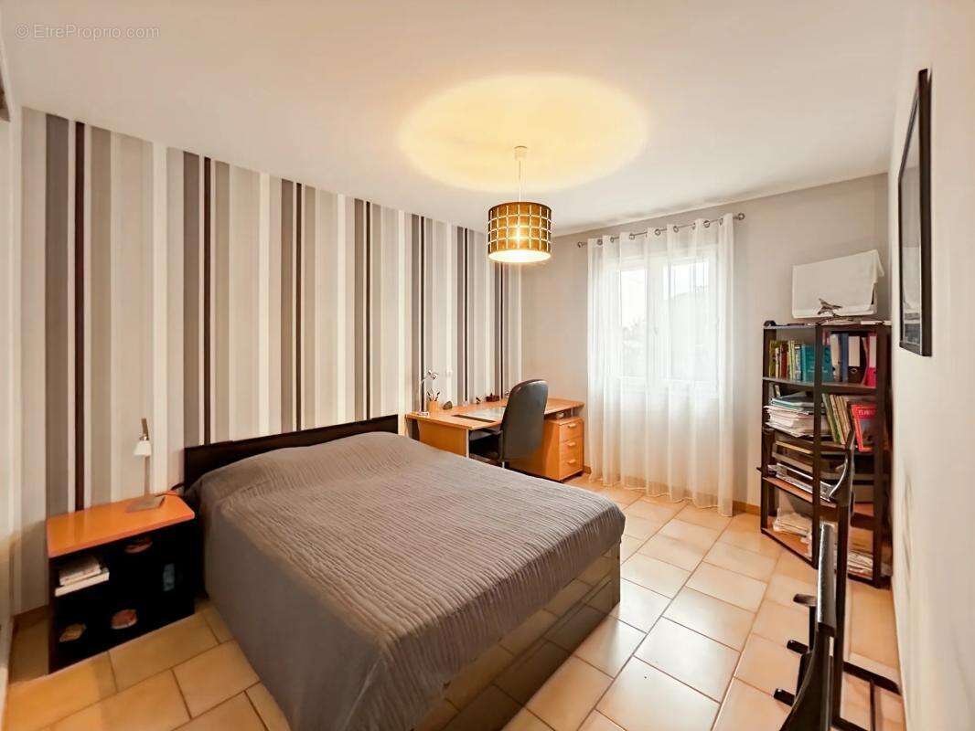 Maison à PONT-SAINT-ESPRIT