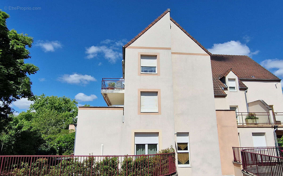 Beau duplex T6 avec terrasse - Quartier Victor Hugo - Dijon - photo 10