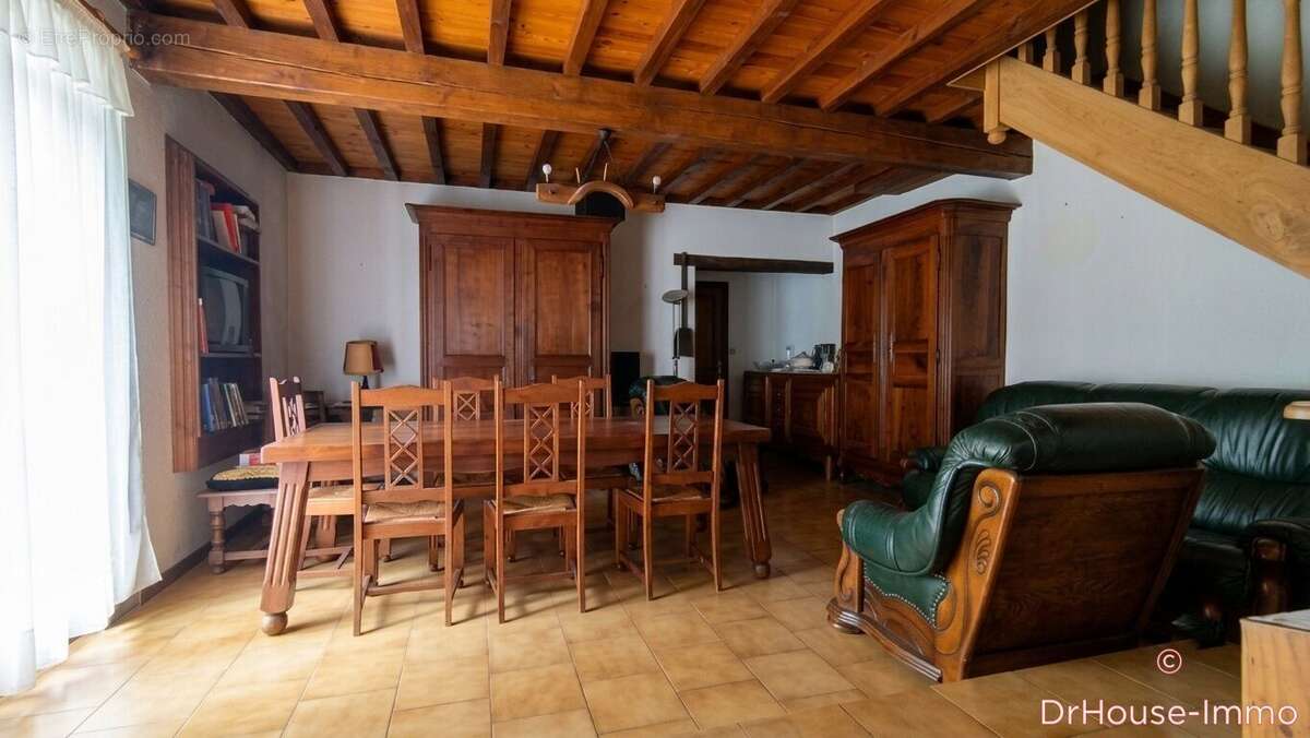 Maison 140 m² à Naujan-Et-Postiac  - photo 10