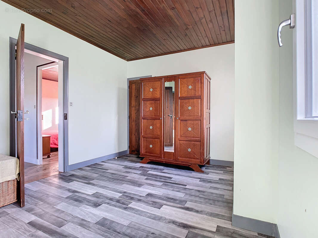 Maison à VIELS-MAISONS