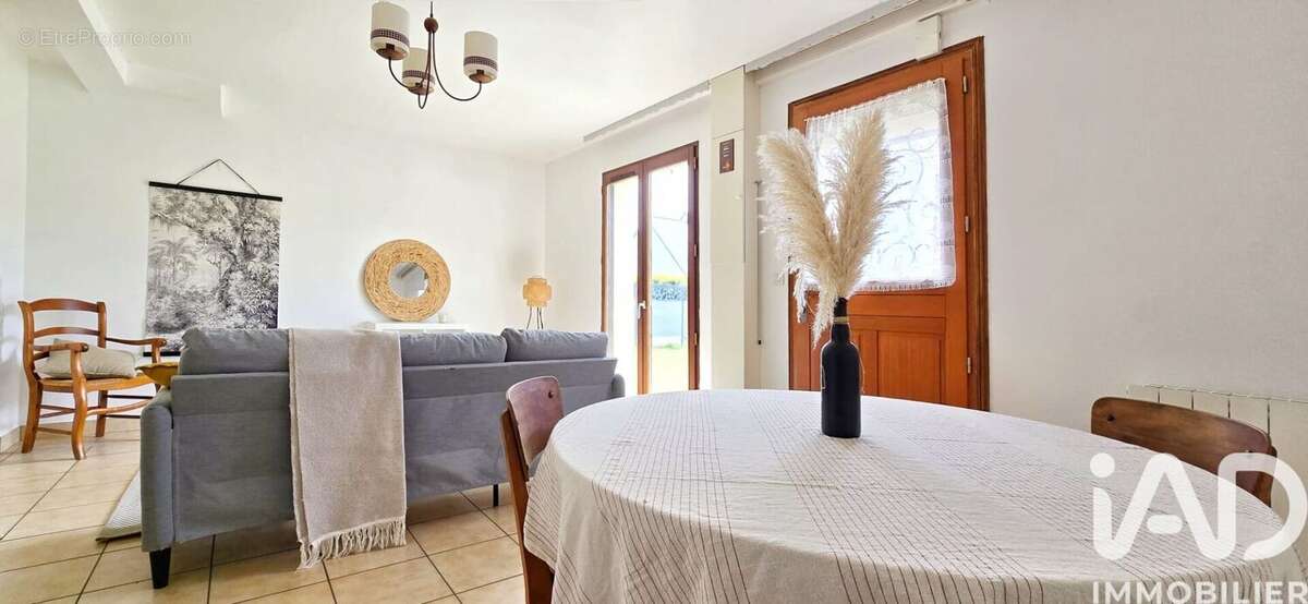 Photo 2 - Maison à LE TOUR-DU-PARC