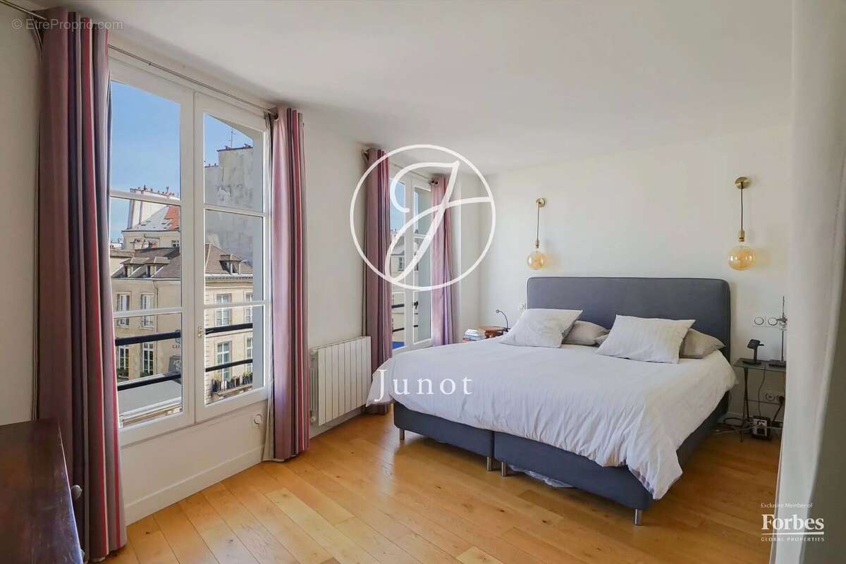 Appartement à PARIS-4E