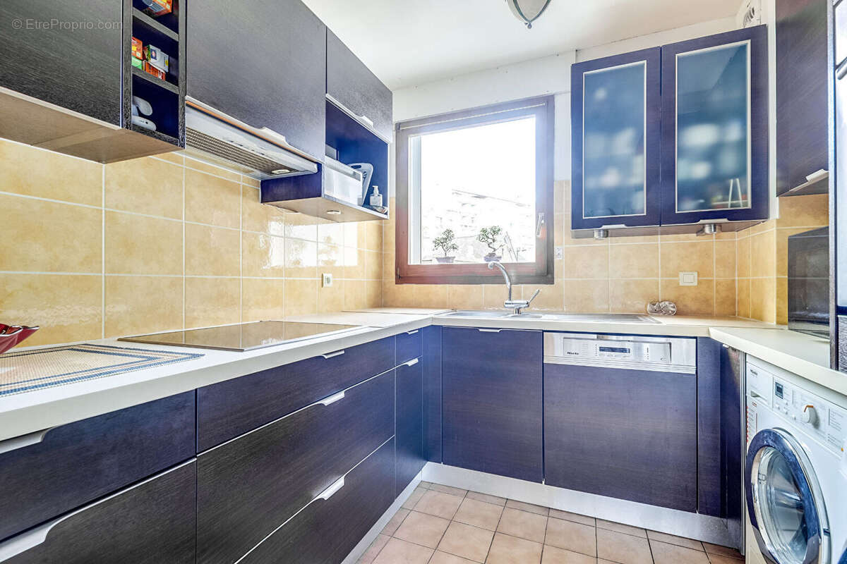 Appartement à PARIS-20E