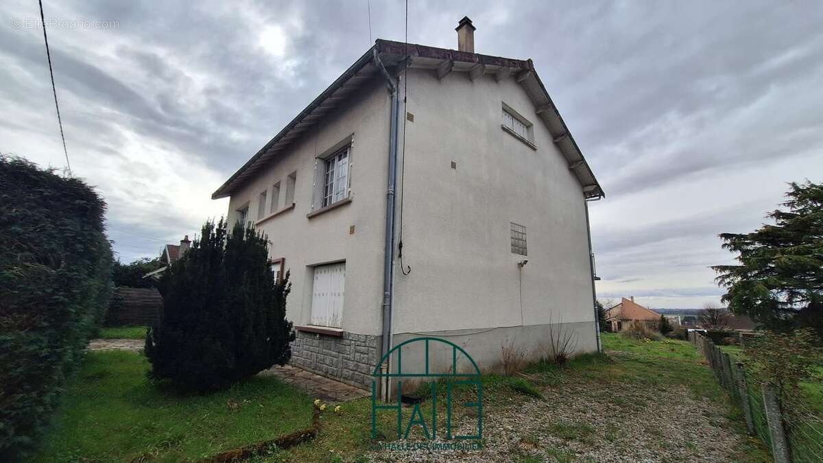 Maison à SAINT-JUNIEN