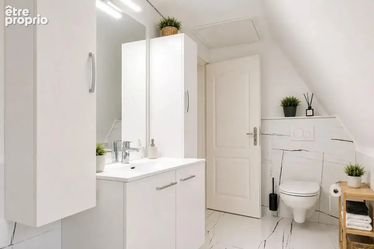 Ensemble immobilier loué à Wittenheim, 9 pièces - photo 10