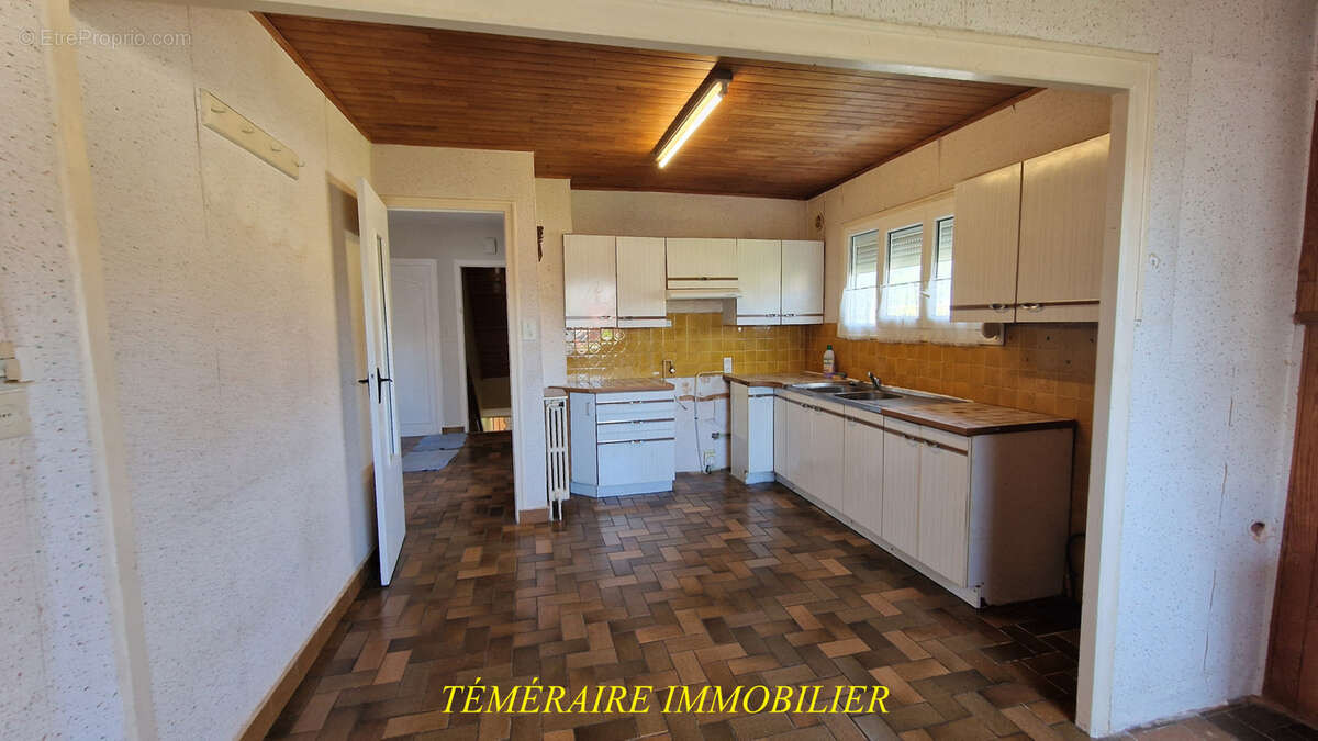Maison à CHAMPAGNOLE