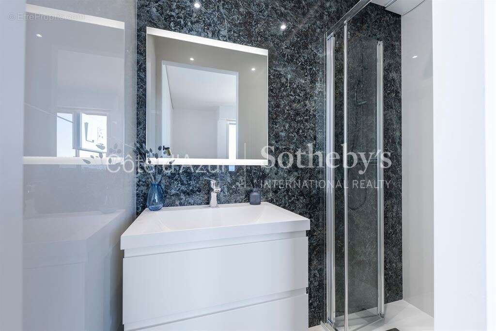 Appartement à VILLEFRANCHE-SUR-MER