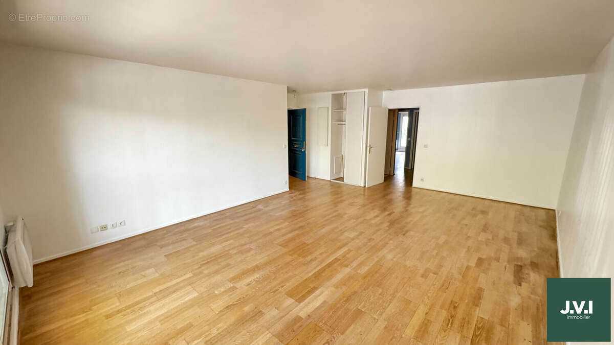 Appartement à ENGHIEN-LES-BAINS