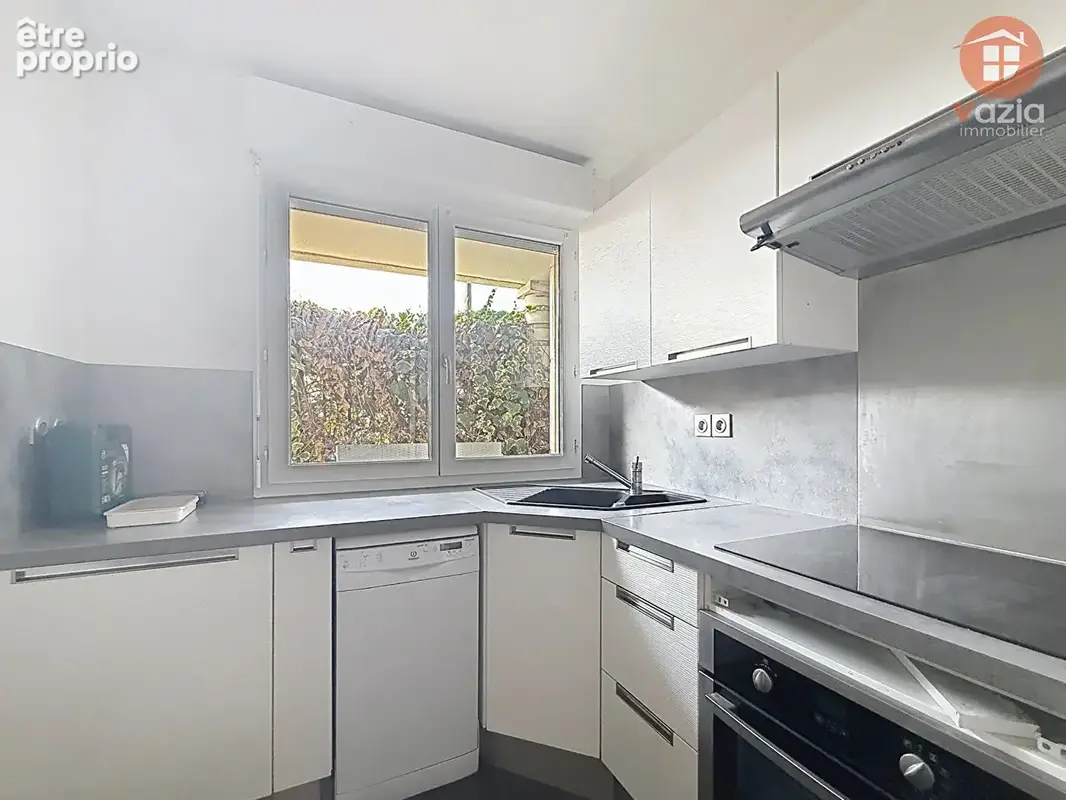 Suresnes proche Puteaux - Appartement en rez-de-jardin jardinet, terrasse cave - photo 6