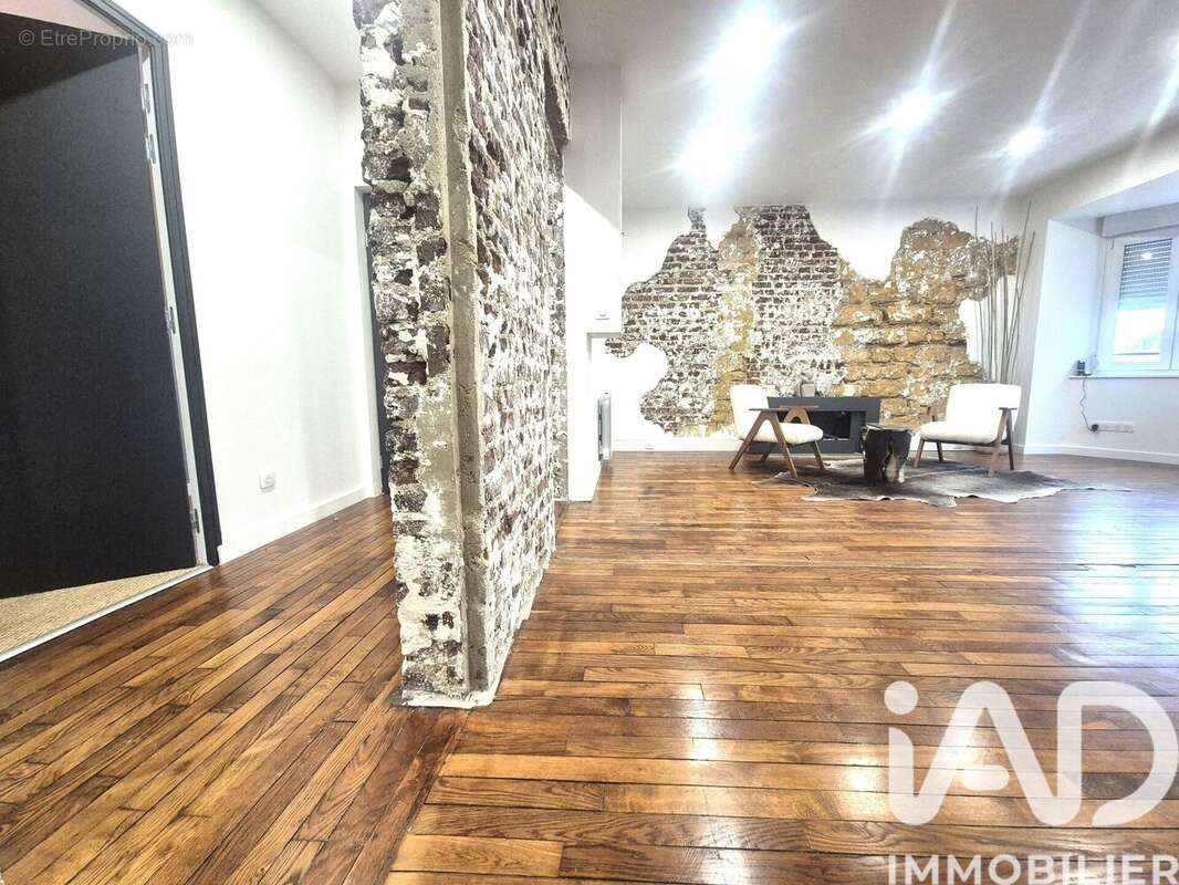 Photo 2 - Appartement à CHARLEVILLE-MEZIERES