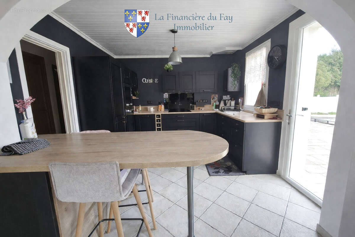 Maison à ANIZY-LE-CHATEAU