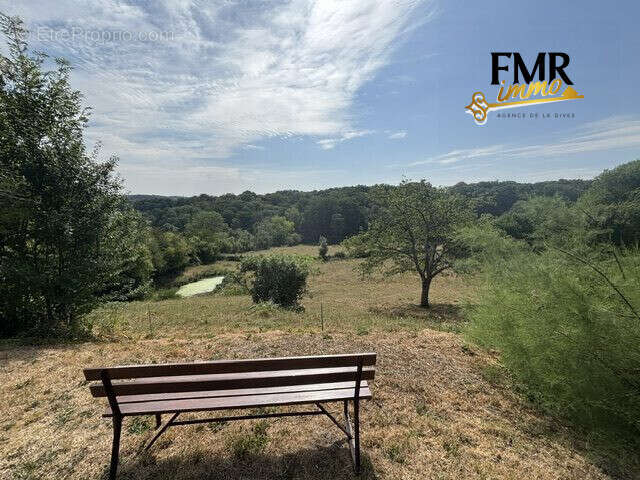 Maison 56 m² à Courtonne-La-Meurdrac  - photo 2