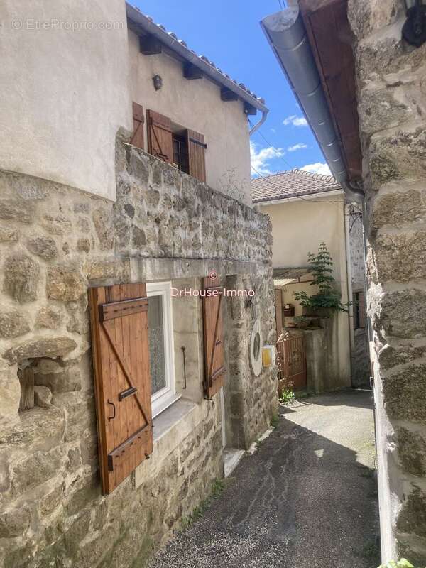 Maison à VALGORGE