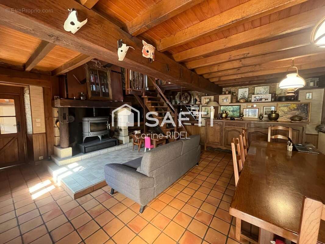 Maison 155 m² à Quibou  - photo 4