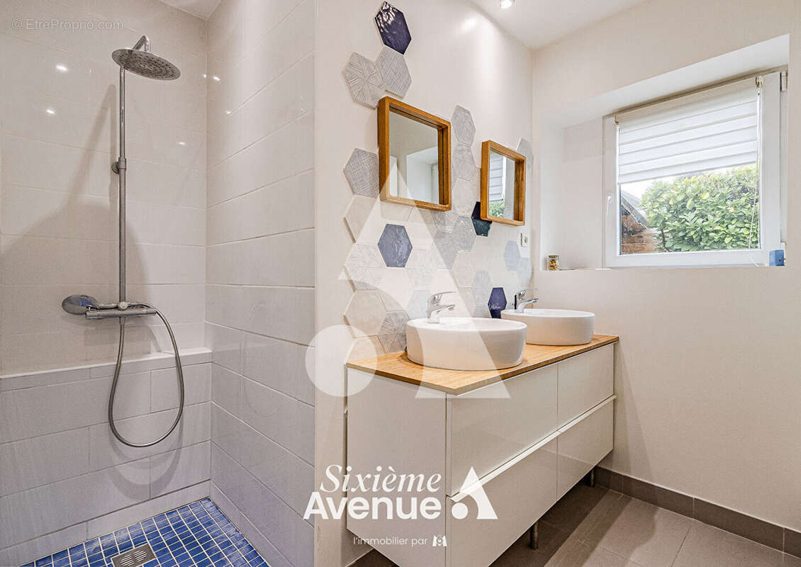 Maison à CHAZAY-D'AZERGUES