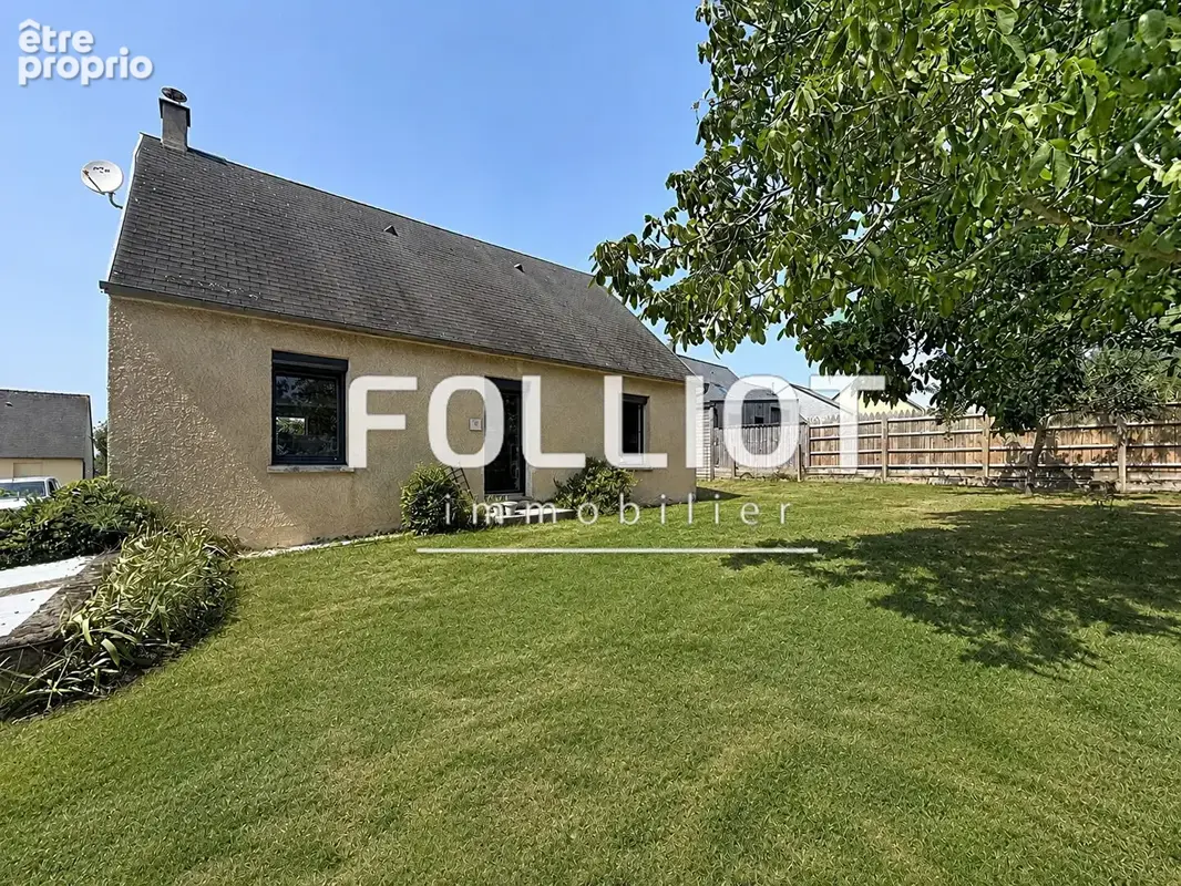 Maison à COURTILS