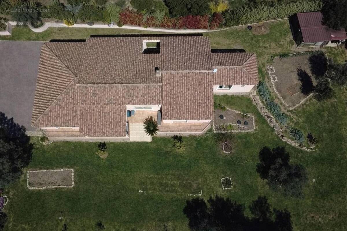 Photo 1 - Maison à BAGNOLS-EN-FORET