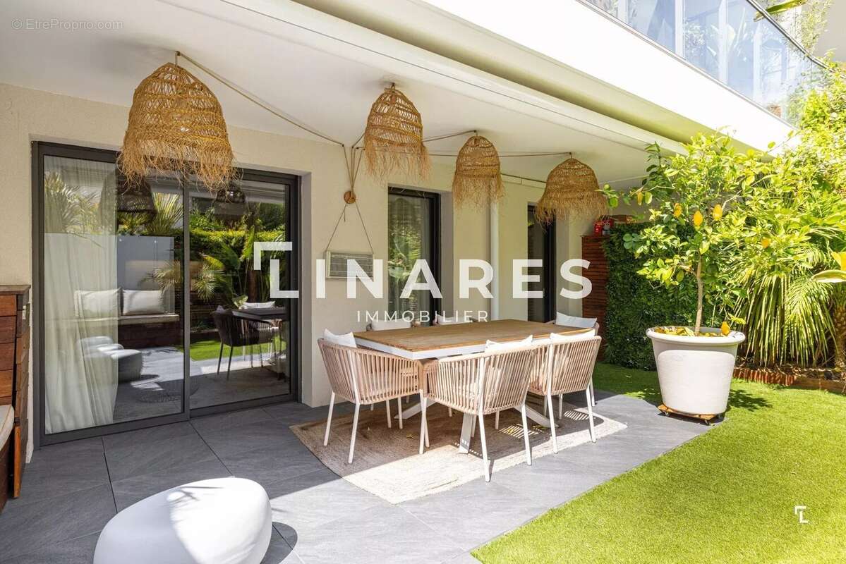 Appartement à MARSEILLE-8E
