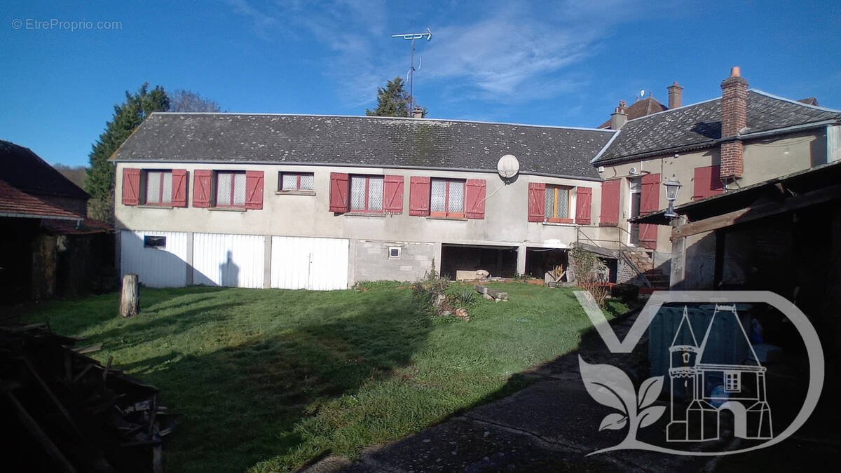Maison à LACHAPELLE-AUX-POTS