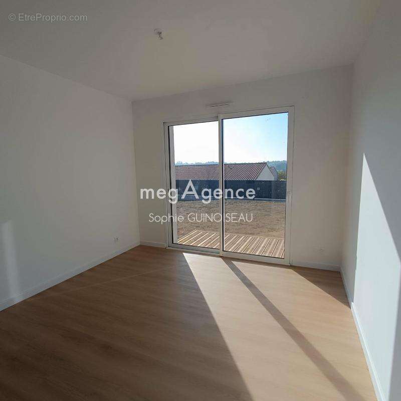 Maison à TOUTLEMONDE