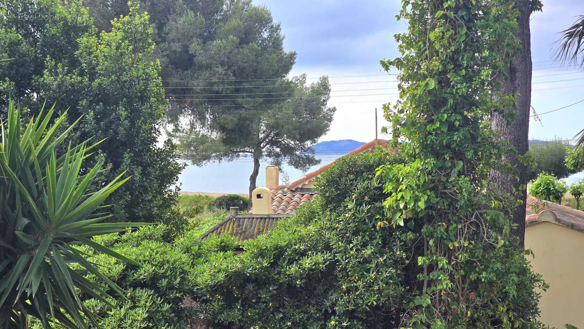 Maison à HYERES