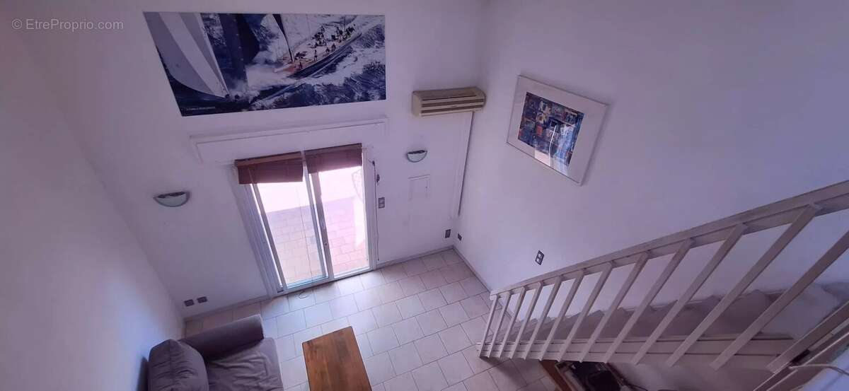 Appartement à VALLAURIS