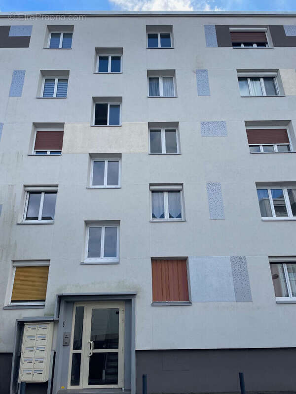 Appartement à SAINT-JEAN-DE-BRAYE