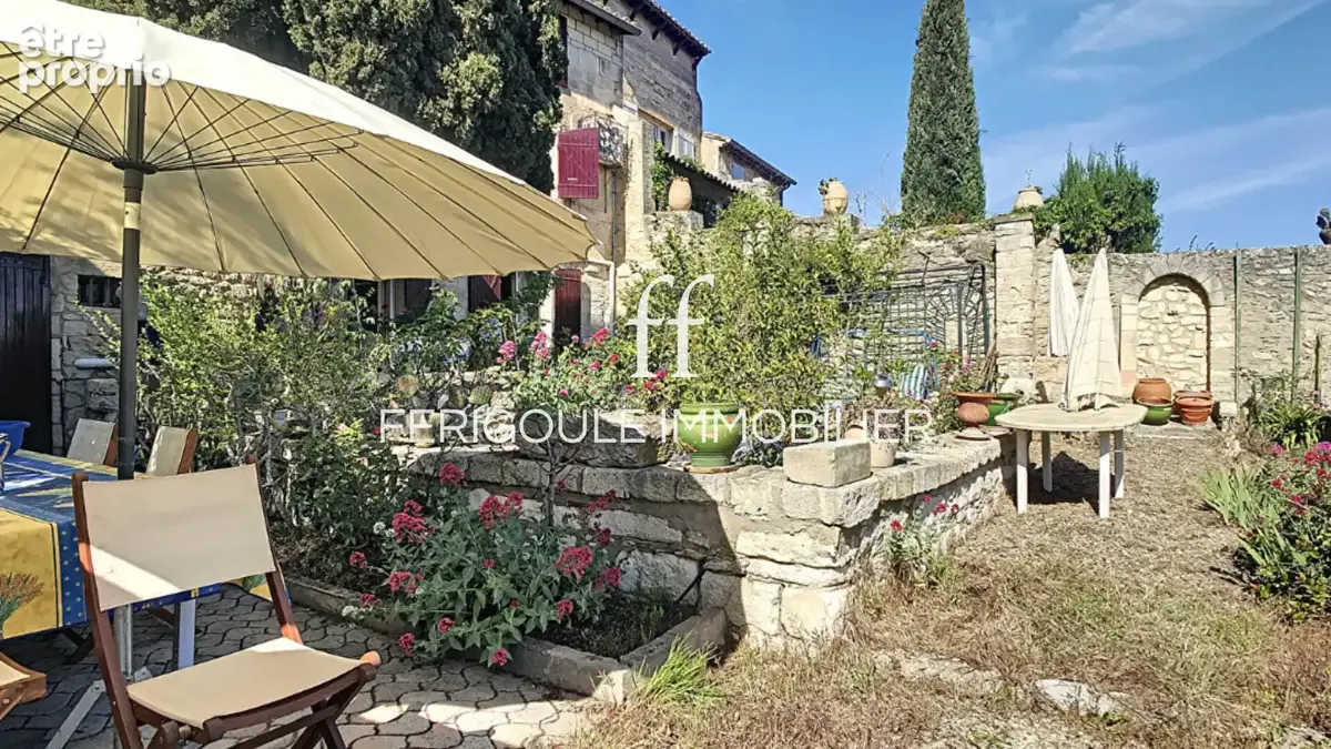 Maison d'exception à Villeneuve-lès-Avignon, havre de paix et d'histoire - photo 12