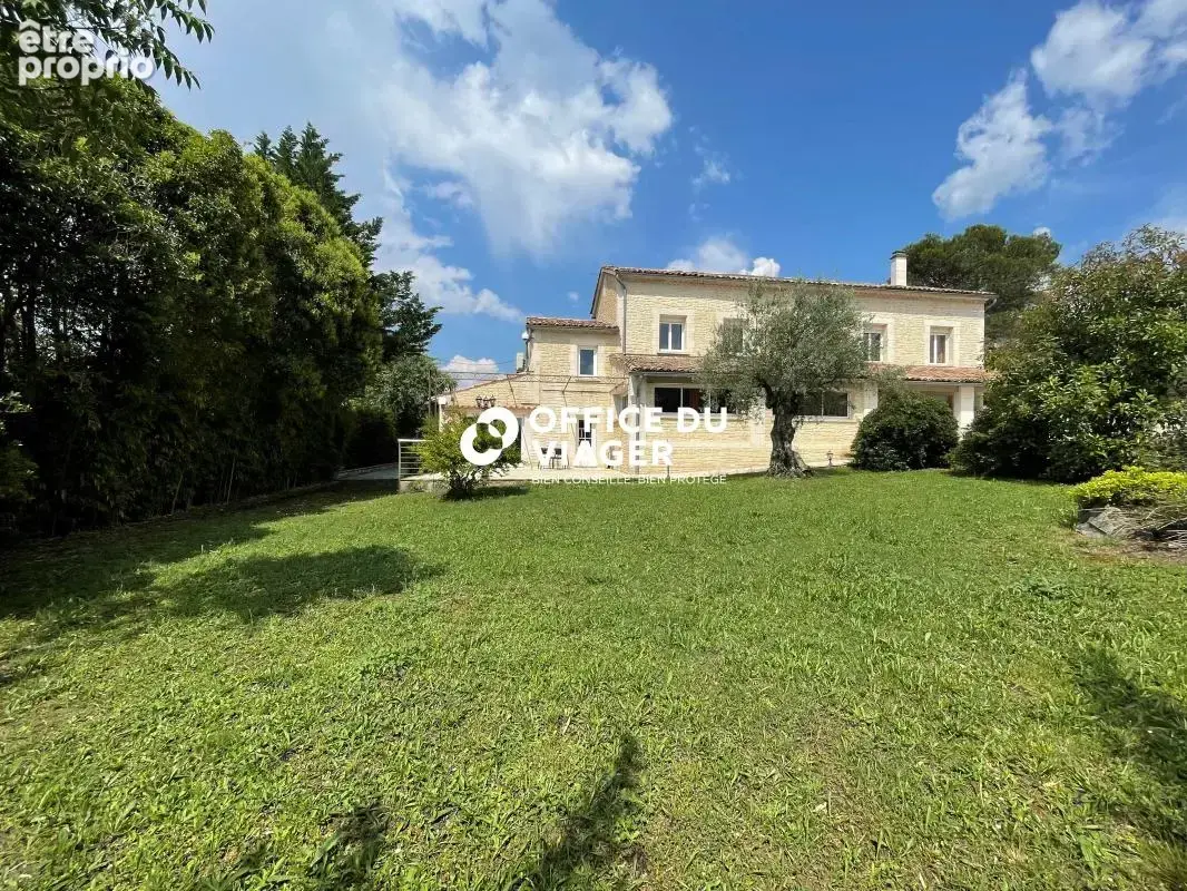 Maison - 5 pièces - 210 m² - photo 15
