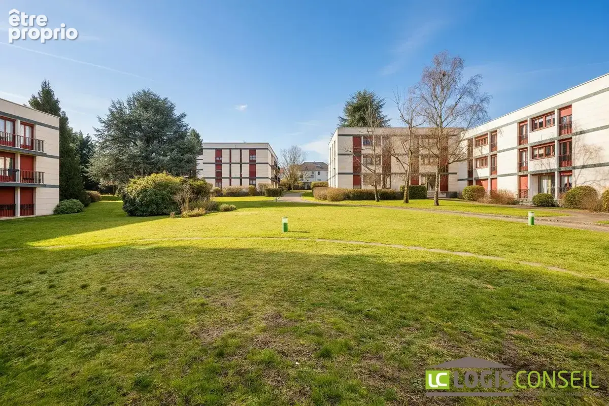 Appartement 89 m² à Chatenay-Malabry  - photo 1