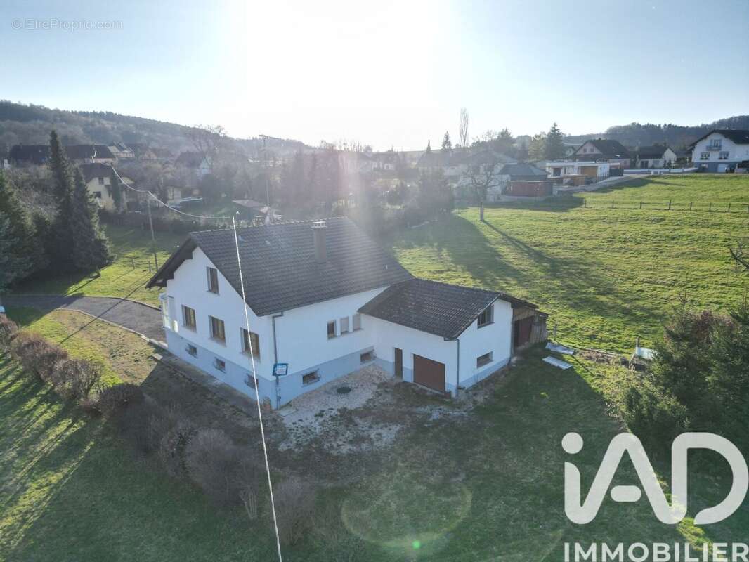 Maison 121 m² à Winkel  - photo 2