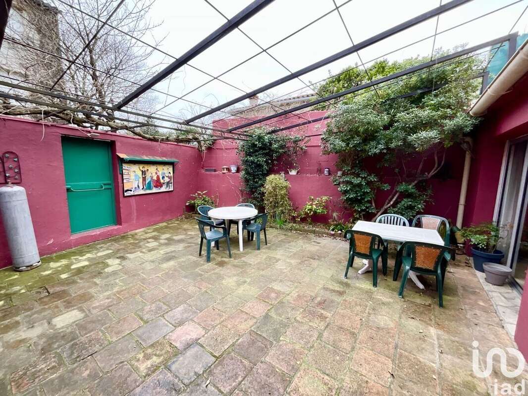 Photo 7 - Commerce à LASALLE