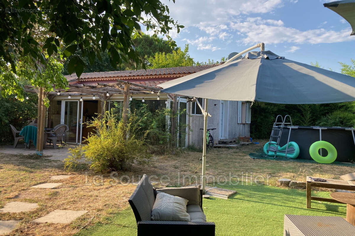 Maison 86 m² à Vidauban  - photo 2