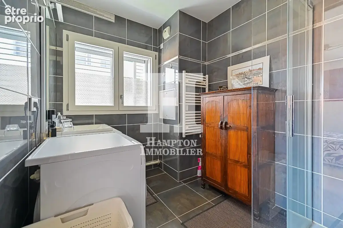 Métro Porte de Vanves / Rue Huguette Schwartz. Magnifique 2/3 pièces 63.58 M² avec une loggia de 3,51M² - photo 8