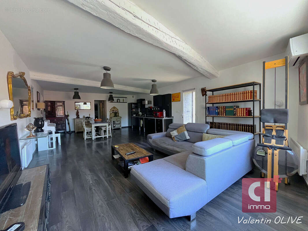 Appartement Rocbaron 4 pièces 95m2 avec parking privatif et terrasse. - photo 5
