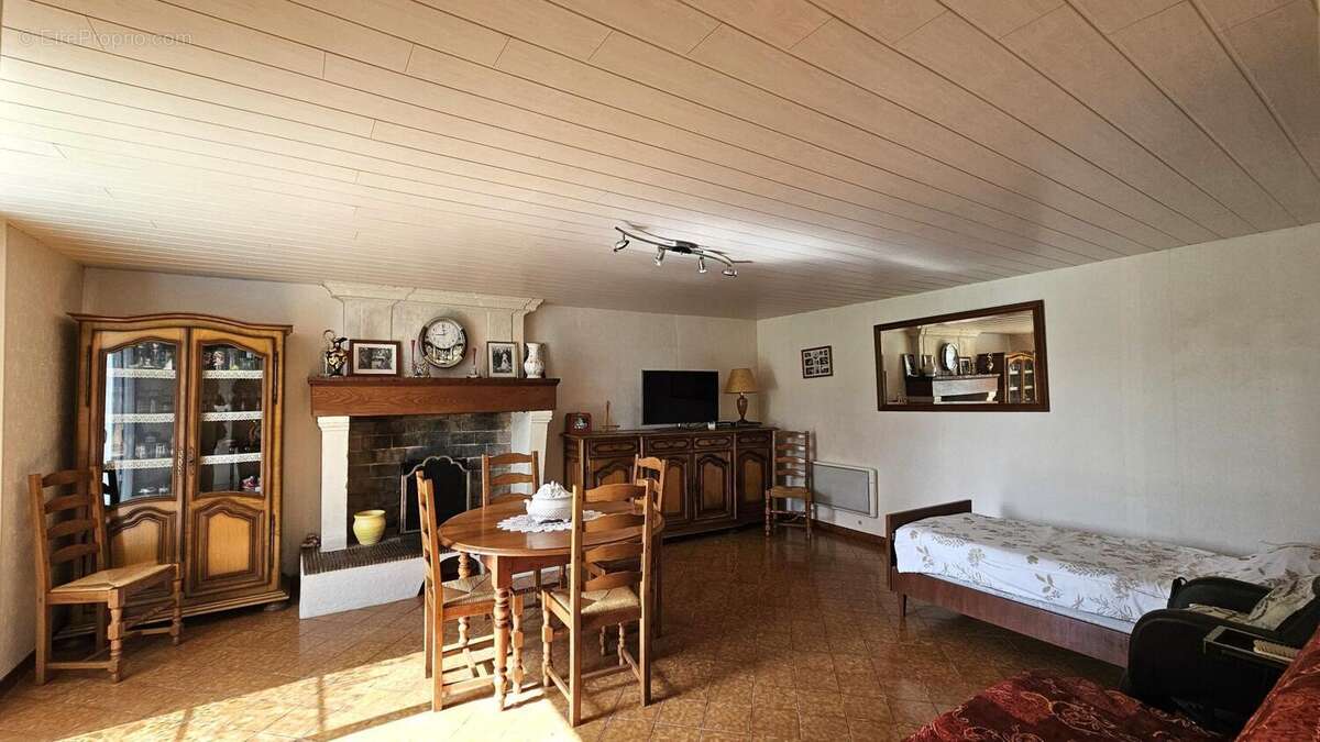 Photo 4 - Maison à SALLES-DE-BARBEZIEUX