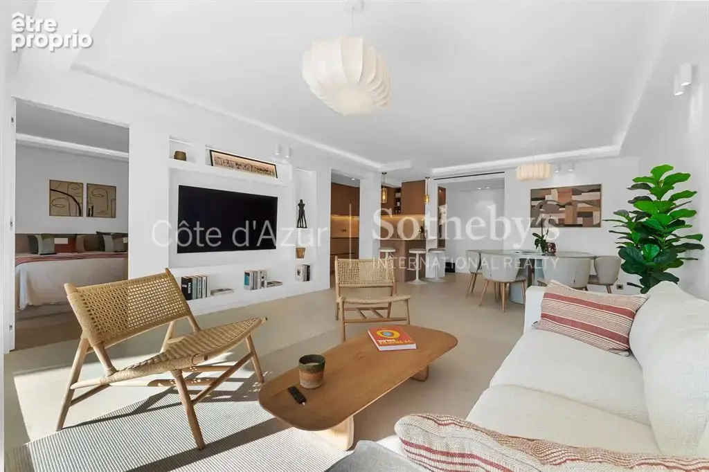 Cannes Palm Beach appartement 4 pièces de 101 m² rénové avec terrasse et vue mer - photo 7
