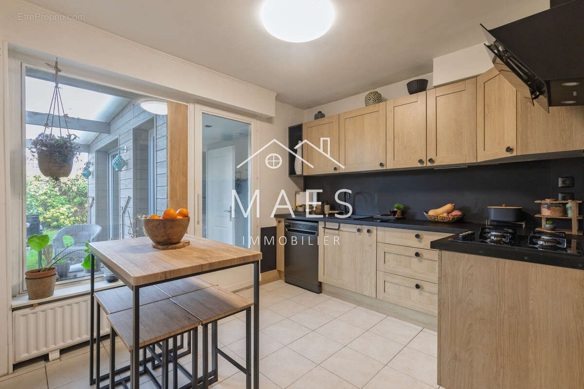 Maison à WAMBRECHIES