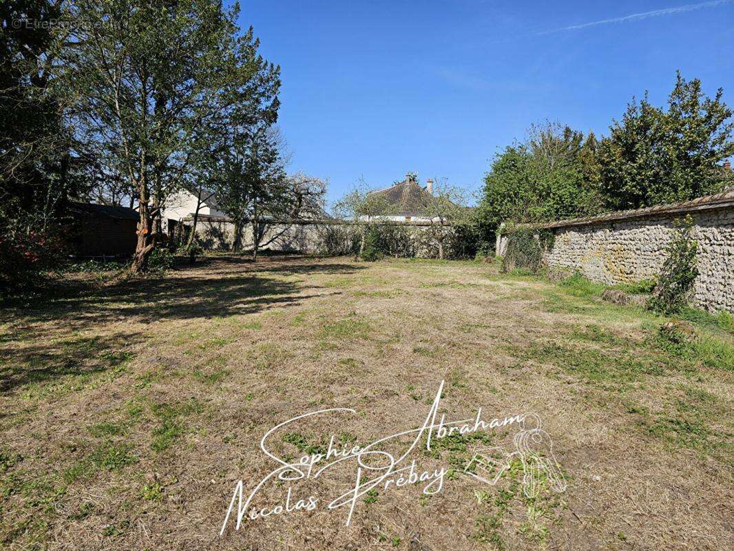 Élégante maison bourgeoise avec parc arboré au coeur de Toury - photo 14