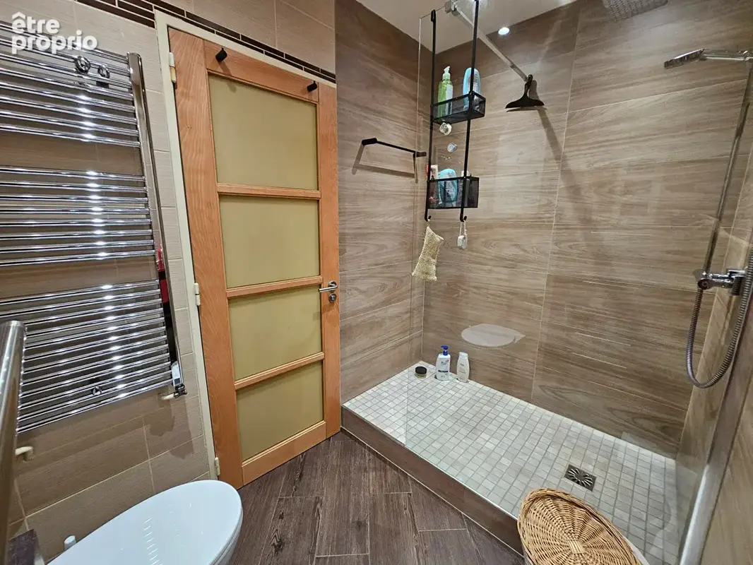 Maison Voisins Le Bretonneux 8 pièce(s) 182 m2 - photo 7