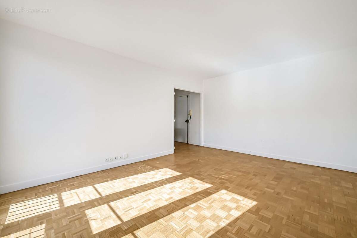 Appartement à SAINT-MAUR-DES-FOSSES