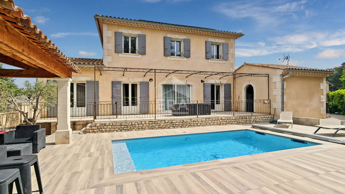 Maison à SAINT-REMY-DE-PROVENCE