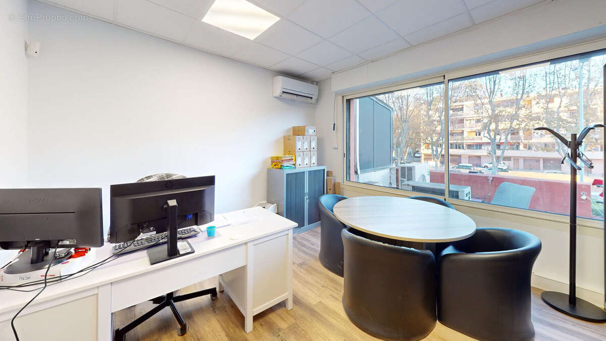 Commerce à MARSEILLE-13E