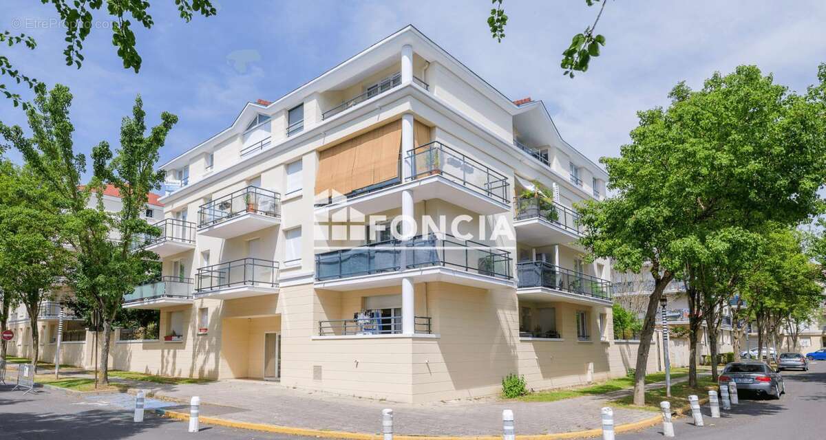 Appartement à BUSSY-SAINT-GEORGES