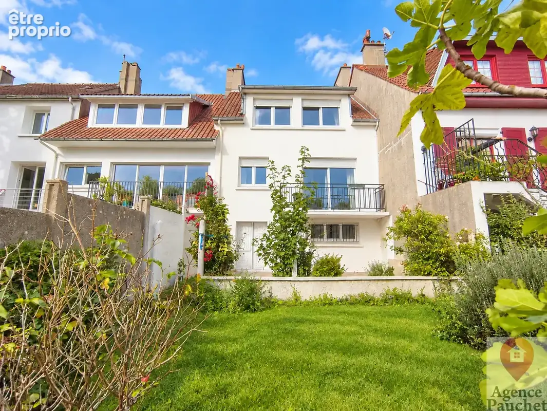Boulogne-sur-mer   vieil-âtre / vieille ville   une maison familiale avec jardin, garage et sous-sol complet - photo 1