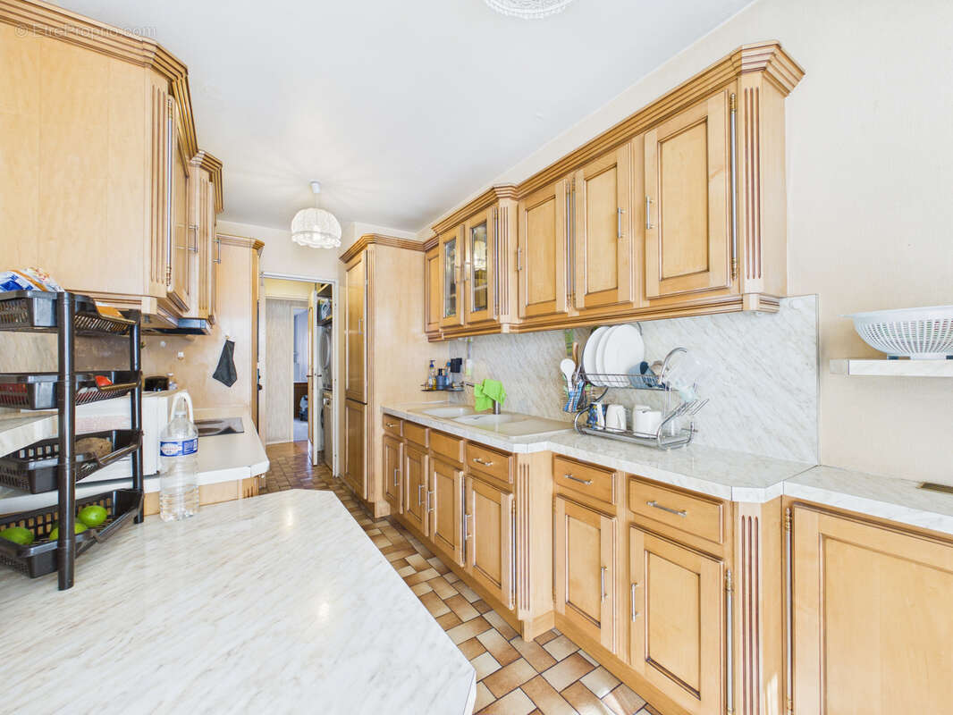 Appartement à SARTROUVILLE