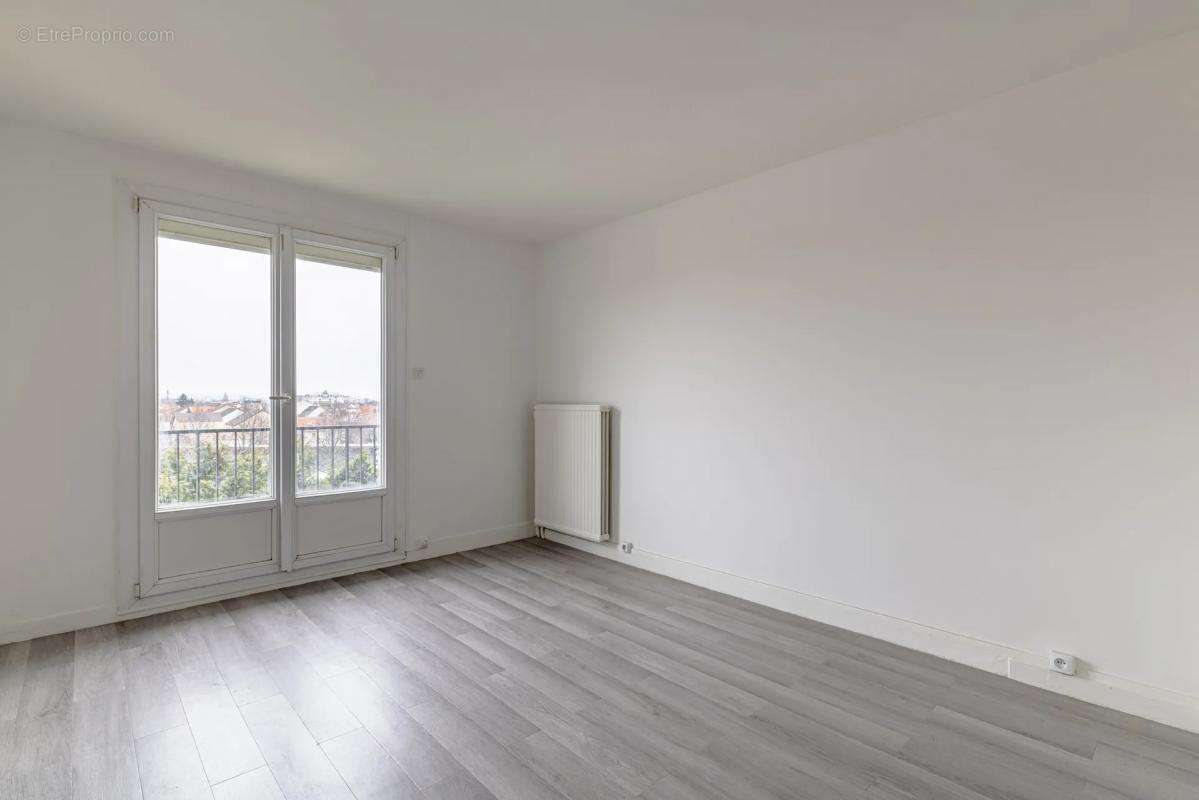 Appartement à LE BOURGET