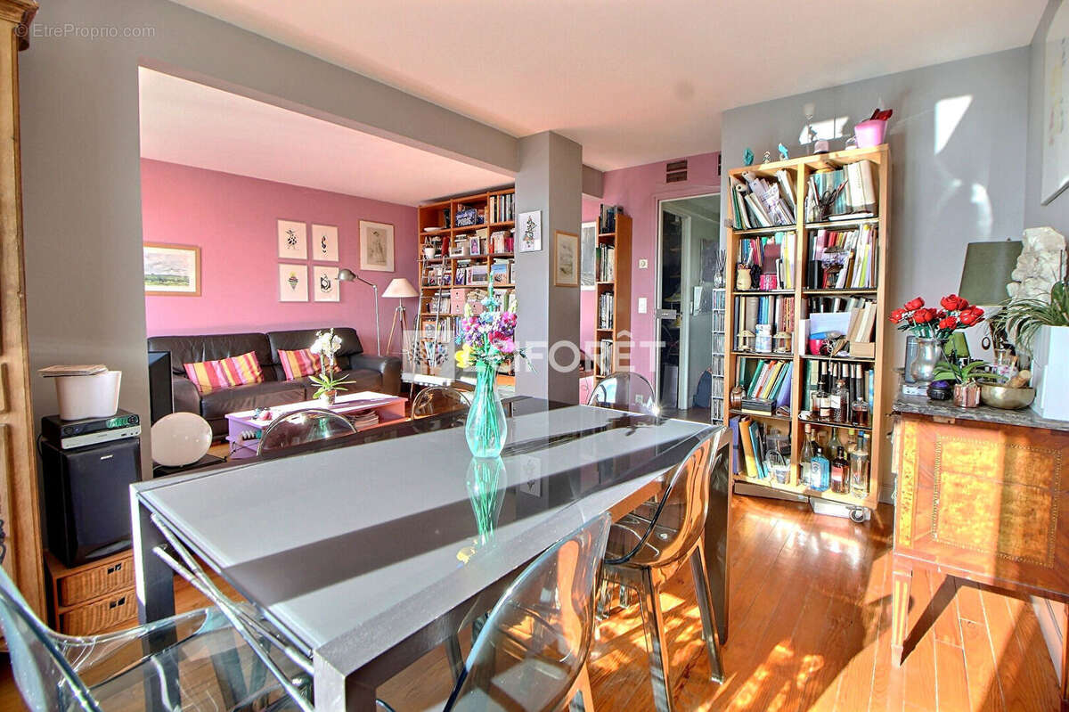 Appartement à SURESNES